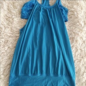 Lululemon tank with built in bra